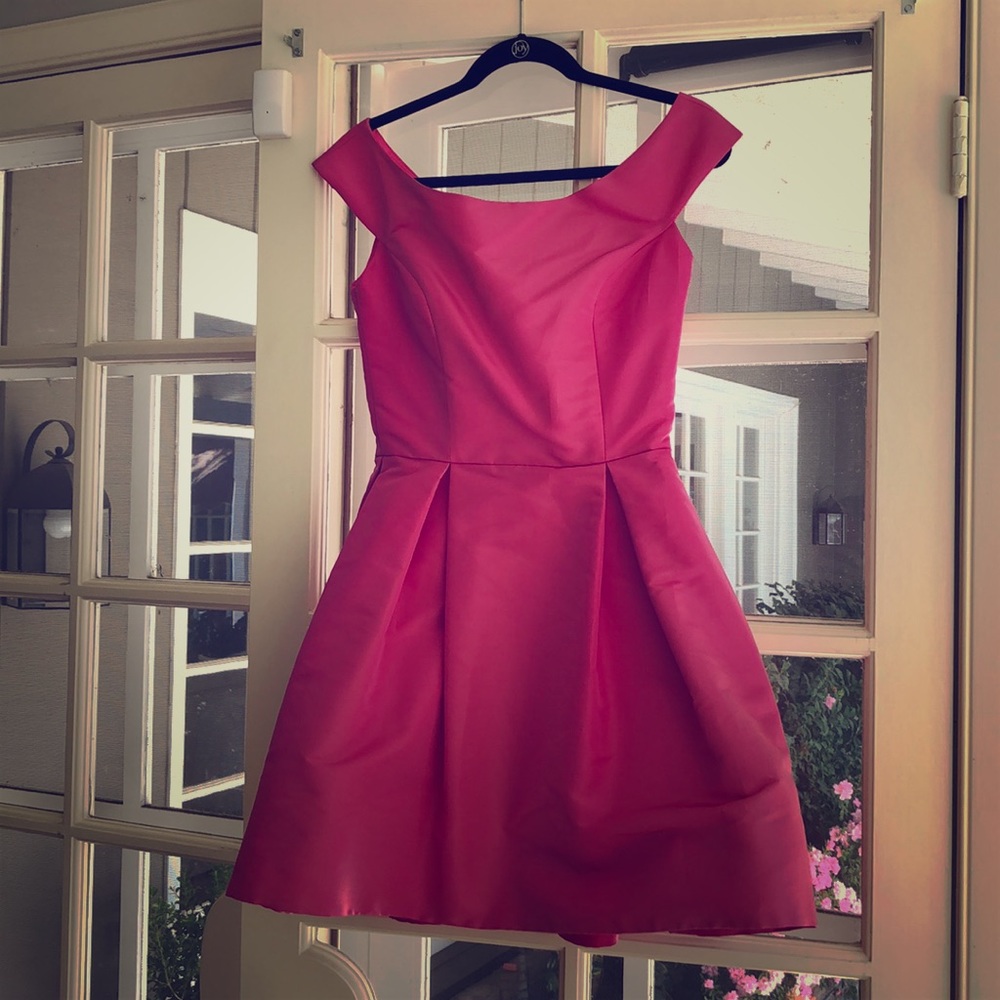 Alexia Maria fuscia off the shoulder dress